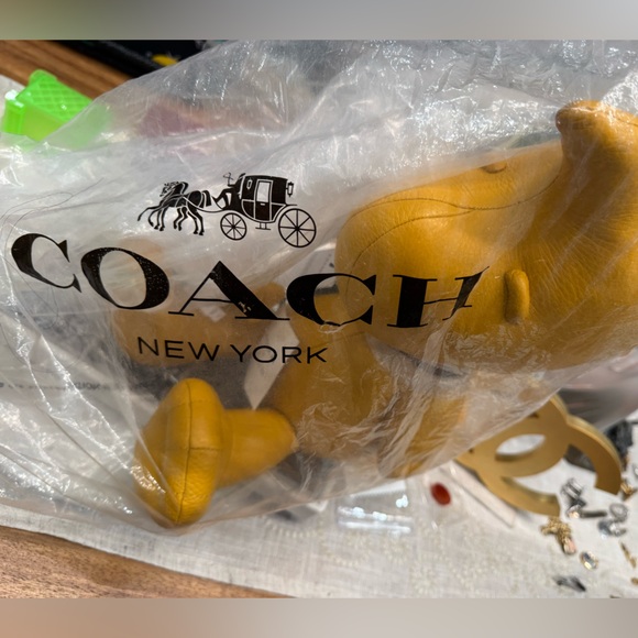 COACH X PEANUTS EXCLUSIVE WOODSTOCK BUNDLE BRAND NEW ULTRA RARE 100% AUTHENTIC - Picture 13 of 15